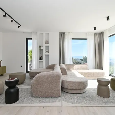 Lagom Villa *