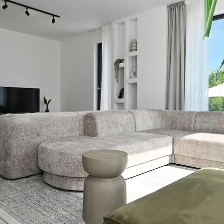 Lagom Villa *